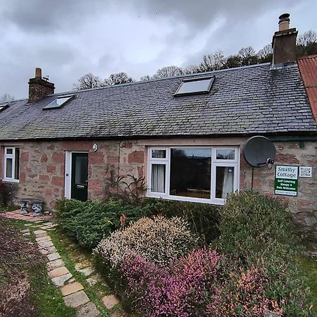 Blairgowrie and Rattray Smithy Cottage מראה חיצוני תמונה